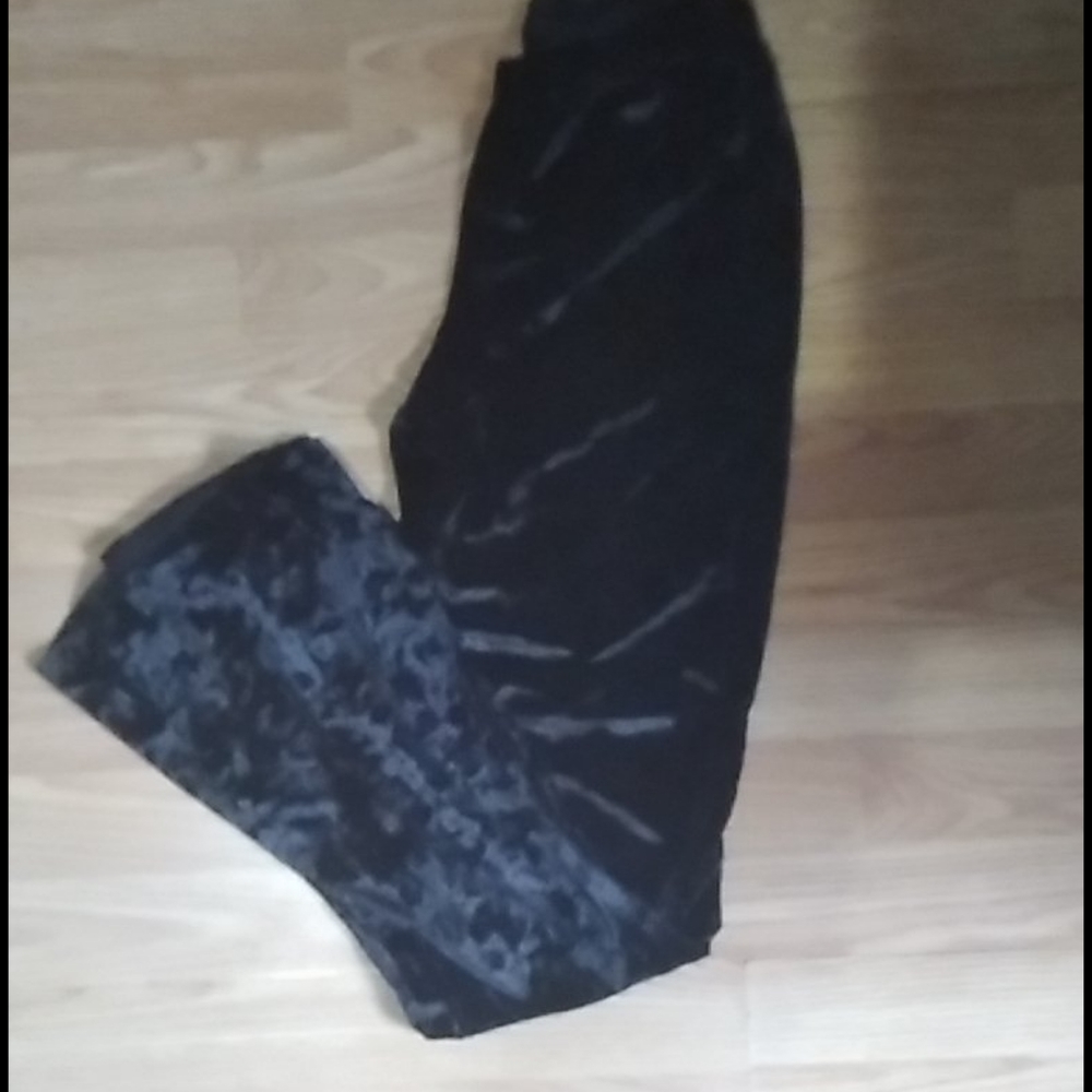 BLACK VELVET FLARE PANTS